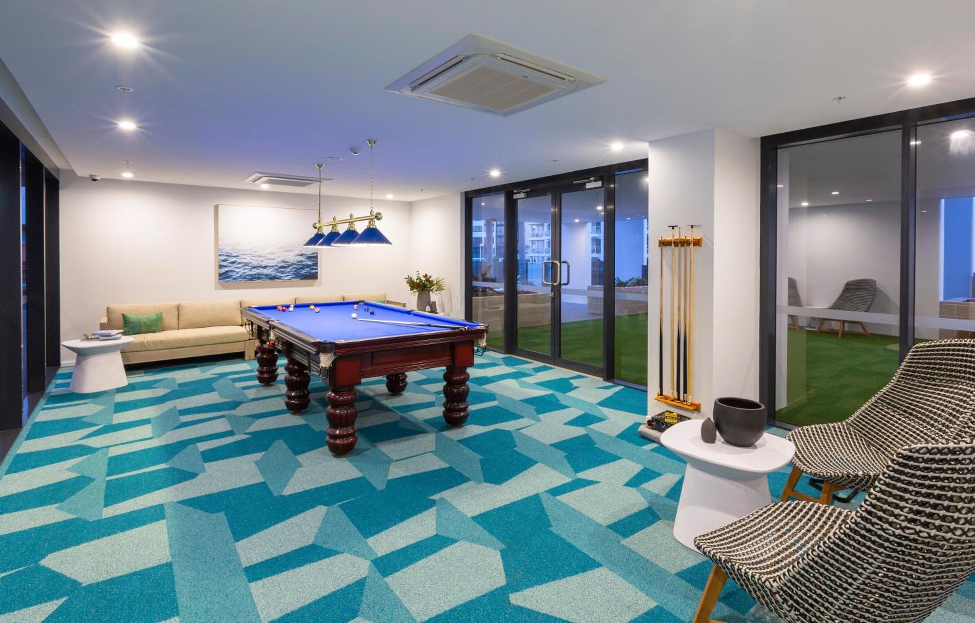 Aparthotel Qube Broadbeach Gold Coast
