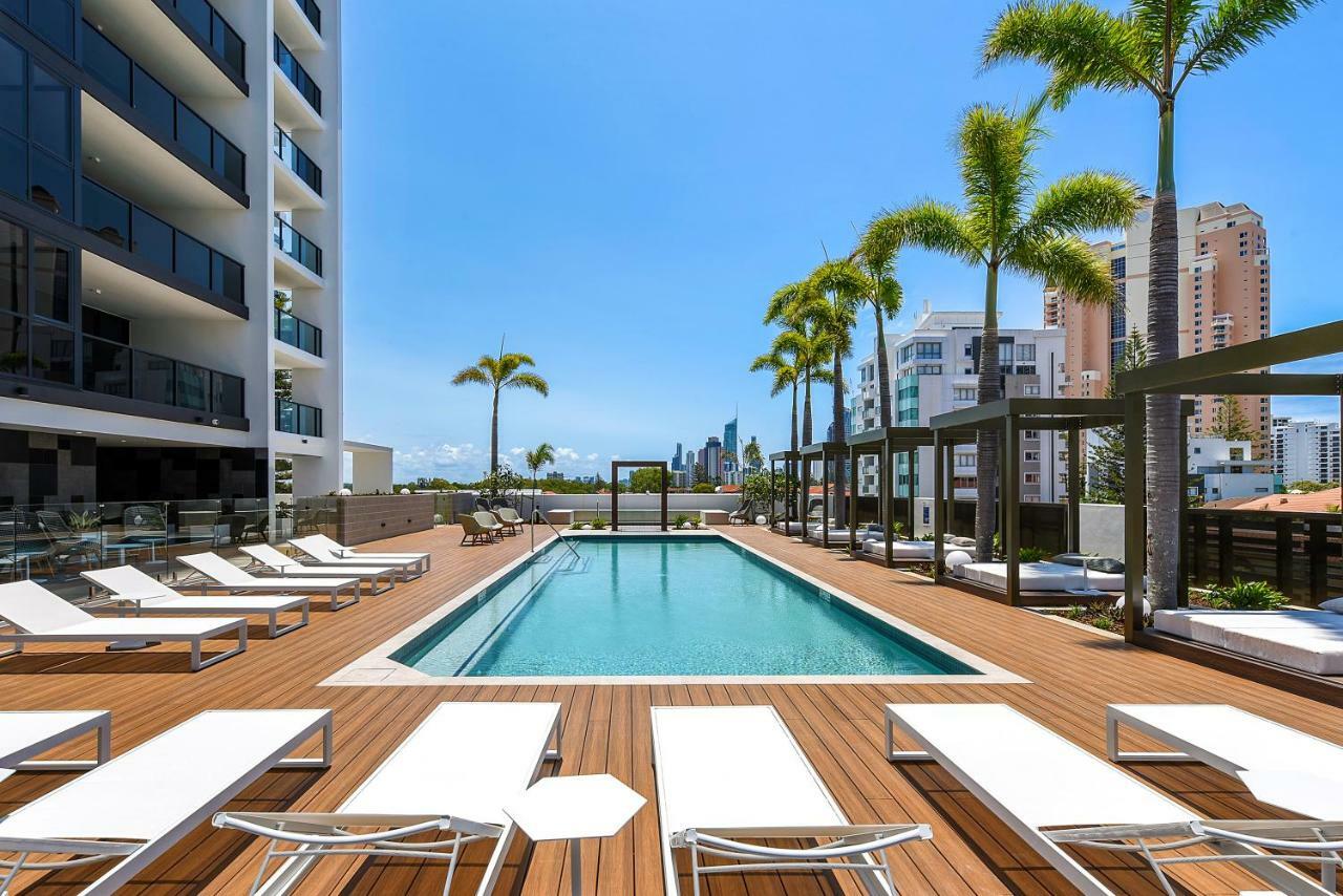 Qube Broadbeach Aparthotel 4*